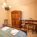 Caperroni Alloggio per agriturismo *
