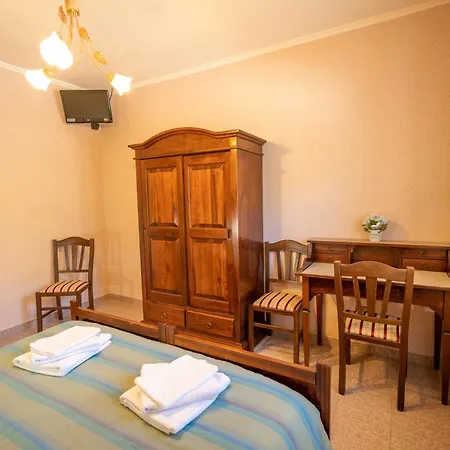 Caperroni Alojamento de Turismo Rural *