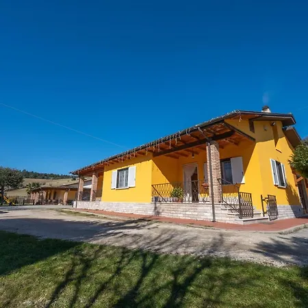 Caperroni ファームステイ Pescopagano